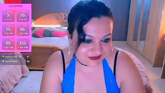 Ariellefoxy 现场XXX聊天