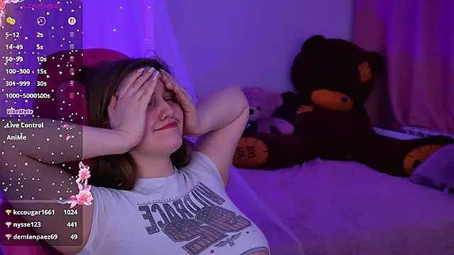 Онлайн чат XXX KellyPoter