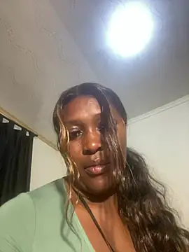 Chat XXX en directo de Cardiebae89