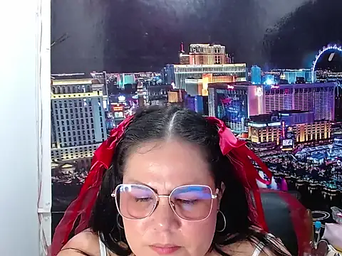 Chat +18 de tila_nastyy ao vivo