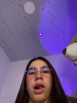 Eveliin_ruizn Live XXX chat