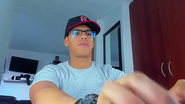 دردشة _John_Boy_ الجنسية المباشرة