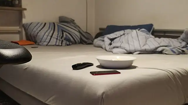 Pokazy przed kamerką – Alphapimmelchen