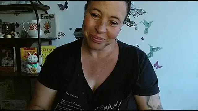 LauraMallioni Live XXX-Chat