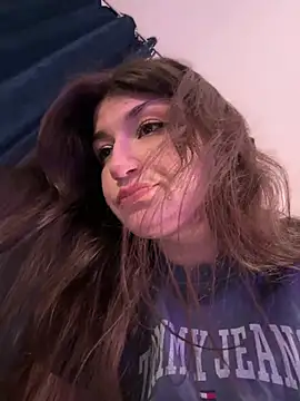 ScarletBloom_'s Live XXX Chat