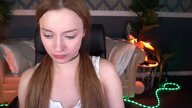 FoxyMayy Live XXX Chat