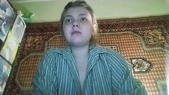 KikiBang live XXX chat