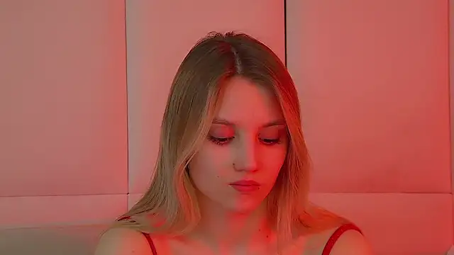 StacyEvances 即時 XXX 聊天