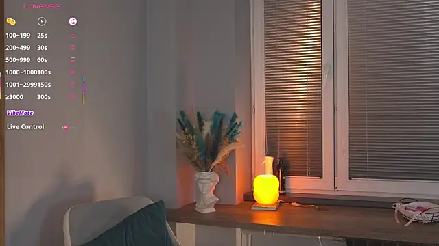 OssieCrewsのライブXXXチャット