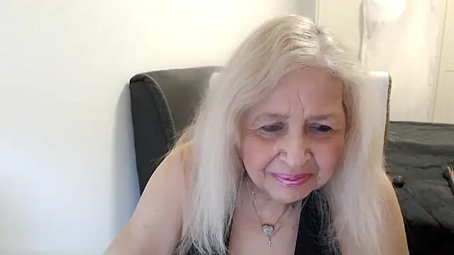 SusiLifeXXX: απευθείας συνομιλία ΧΧΧ