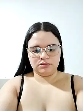 Czat XXX na żywo – SamanthaStonee