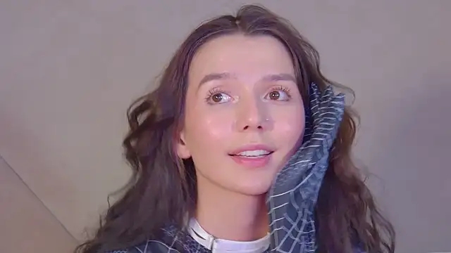 แชท XXX สดของ VanessaVienne