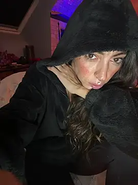 Amani_thewolf Chat XXX live