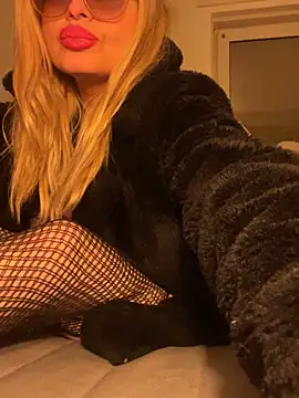 Chat +18 de Lisavontease ao vivo