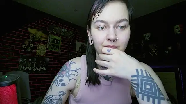 MoorderxDollのライブXXXチャット