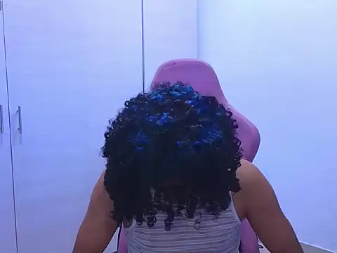 Вебкам-шоу Straight_with_curls