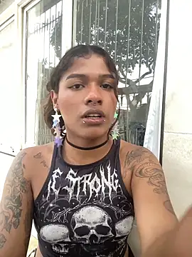 cam11_07 Adlı Modelin Web Kamerası Şovu