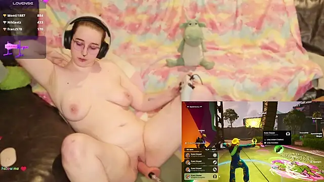 GamerGirl_Eve Adlı Modelin Canlı XXX Sohbeti