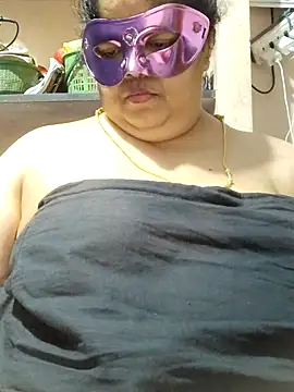 tamilthanushriのライブXXXチャット