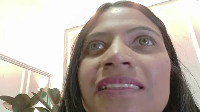 Chatroom XXX en direct de SuzyFox_