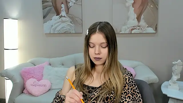 HallyBradley – Naživo XXX chat