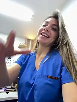 Chatroom XXX en direct de alicee16