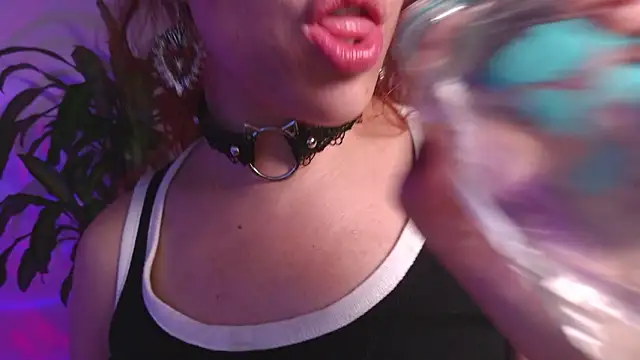 Онлайн чат XXX bri_von_dhara__