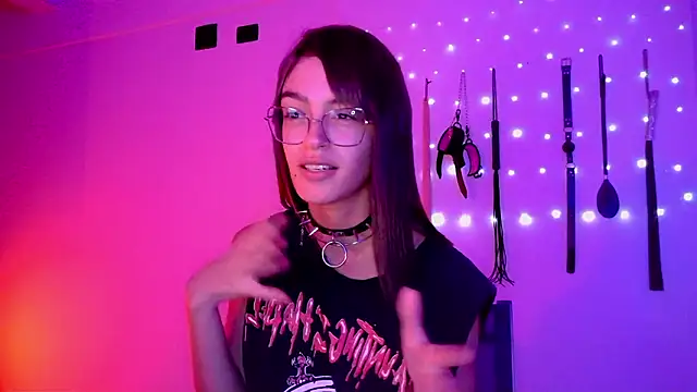 Вебкам-шоу nina_kink