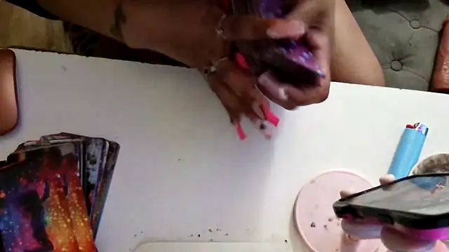 mzpretty444's Live XXX Chat