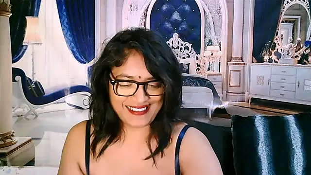 IndiaBlackPanther élő XXX-chatje