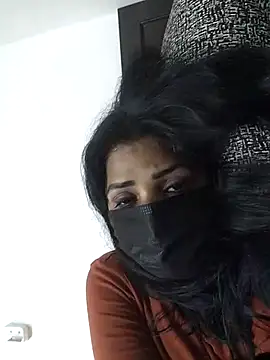 porvi_bebs' Live XXX Chat