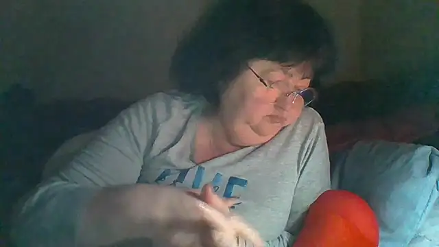 MilaSky5303's Live XXX Chat