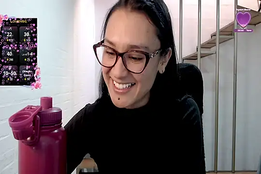 Chatroom XXX en direct de Jessie_Desire