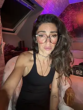 Amani_thewolf: απευθείας συνομιλία ΧΧΧ