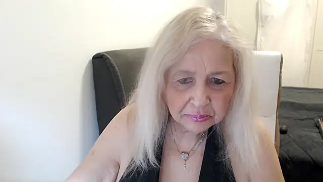 SusiLifeXXX Chat XXX in diretta