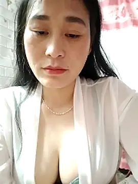 NgocLinh_69 élő XXX-chatje