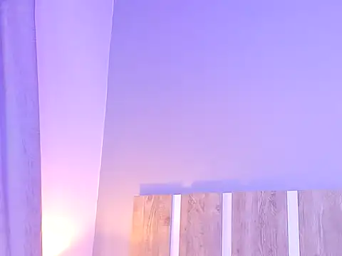 แชท XXX สดของ EmilySearss