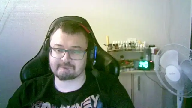 Živý XXX chat SirAbuser