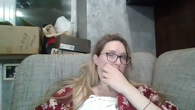 Jugira Live XXX-Chat