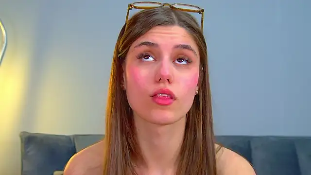 ArianaAllens' Live XXX Chat