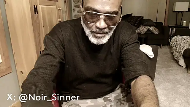 sinnernoir's Live XXX Chat
