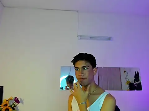 Ailanys_Miller 即時 XXX 聊天