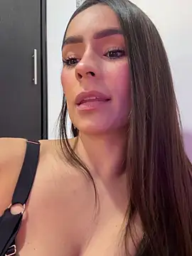 Mau_White Adlı Modelin Web Kamerası Şovu