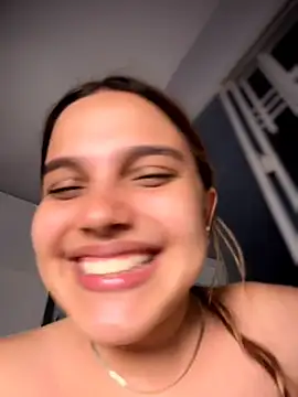 Colibri_xxx Adlı Modelin Canlı XXX Sohbeti