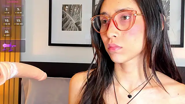 doll_bella_'s Live XXX Chat