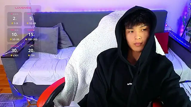 XanneLL 在線直播表演