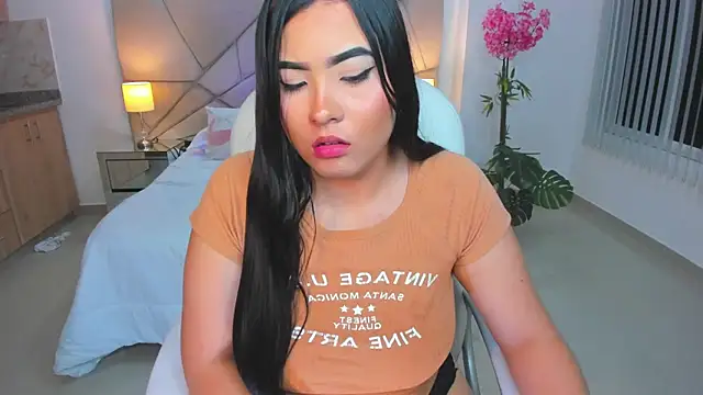 Chat +18 de calyptra_lux ao vivo