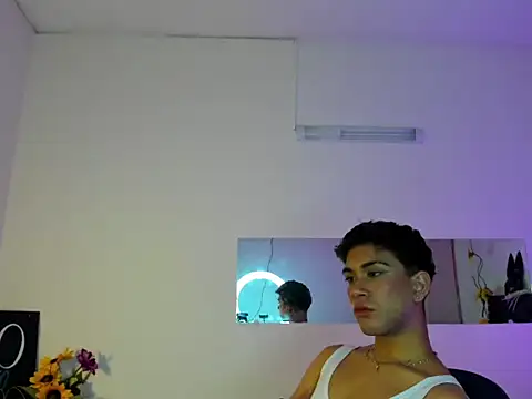 Ailanys_MillerのライブXXXチャット