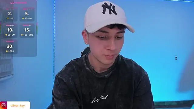 oliver_kyy 라이브 XXX 채팅