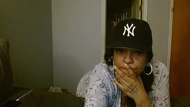 MSweetLindaParks: онлайн-секс-чат